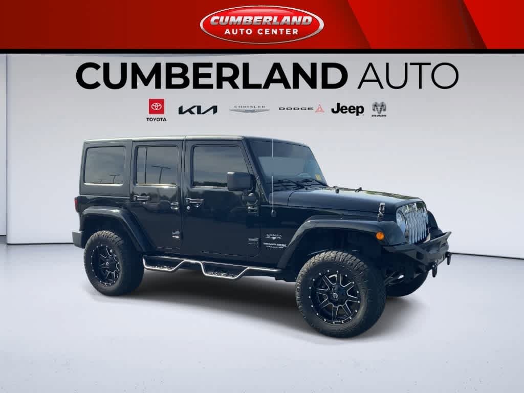 Used 2018 Jeep Wrangler Unlimited Sahara AWD/4WD image 2
