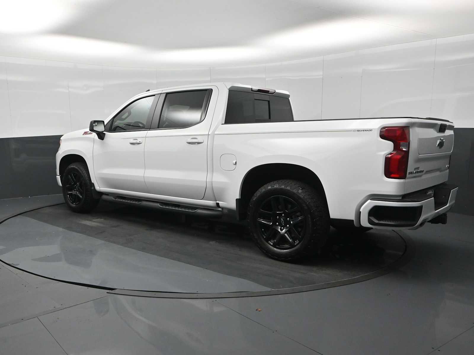Used 2025 Chevrolet Silverado 1500 RST image 6