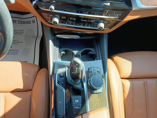 Used 2019 BMW 540i w/ Convenience Package RWD image 3