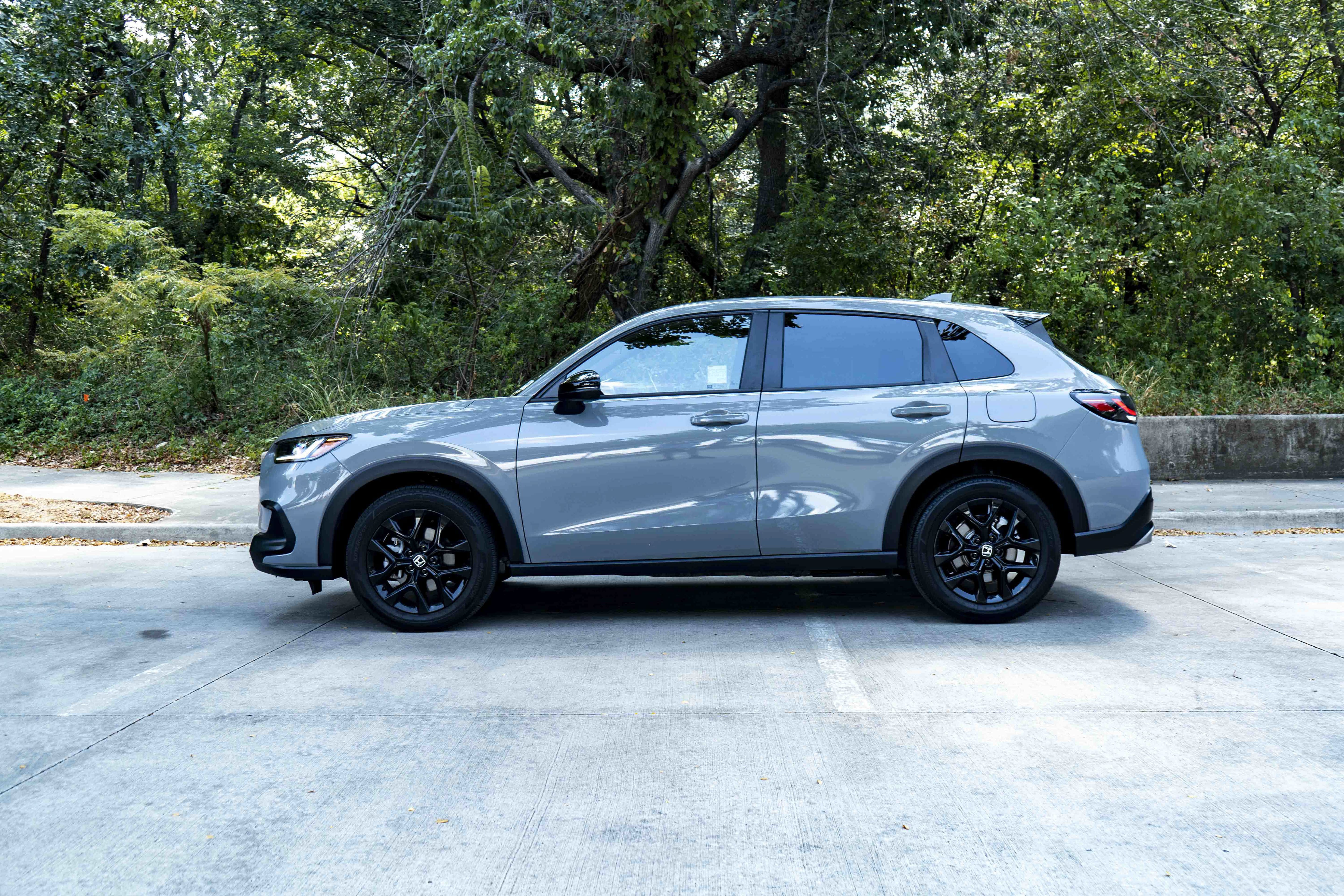 Certified 2025 Honda HR-V Sport image 6