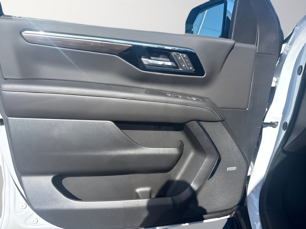 New 2026 Chevrolet Tahoe Premier w/ Sun And Tow Package AWD/4WD image 31