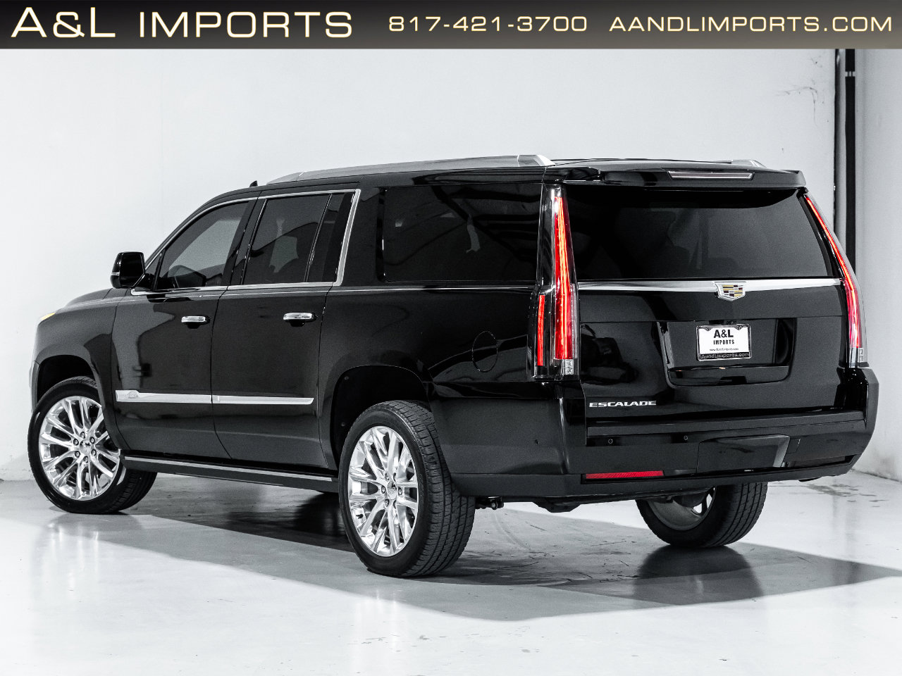 Used 2019 Cadillac Escalade ESV Premium Luxury image 9