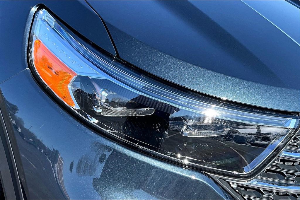 Used 2022 Ford Explorer XLT w/ Equipment Group 202A image 32