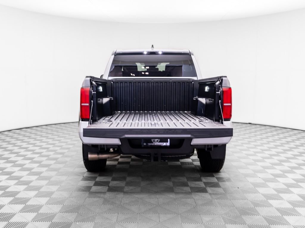 Used 2024 Toyota Tacoma TRD Off-Road AWD/4WD image 29