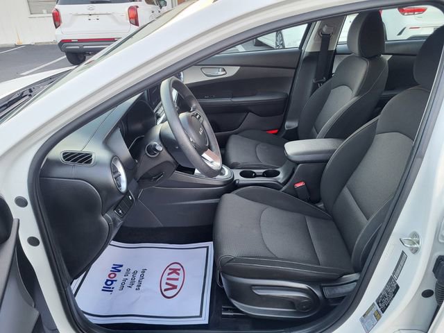 Used 2023 Kia Forte LXS image 11