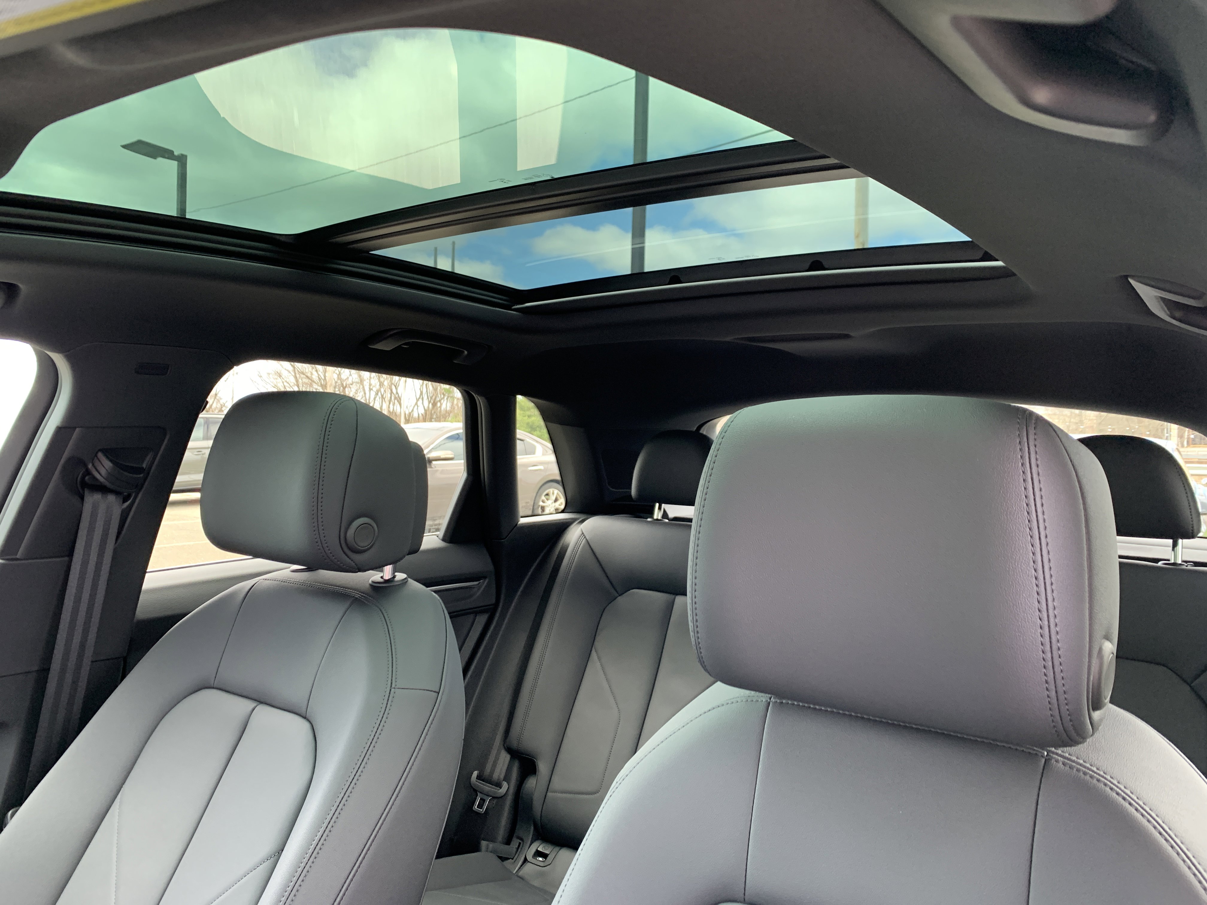 Used 2025 Audi Q3 2.0T Premium w/ Convenience Package image 13