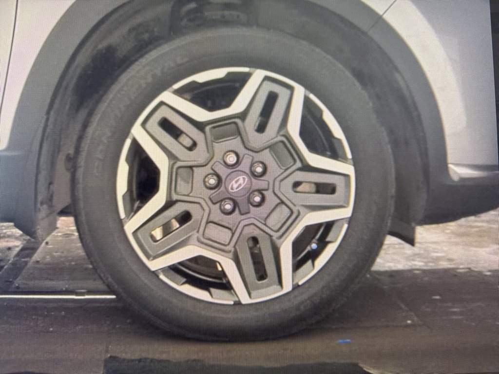 Used 2023 Hyundai Santa Fe Limited image 9