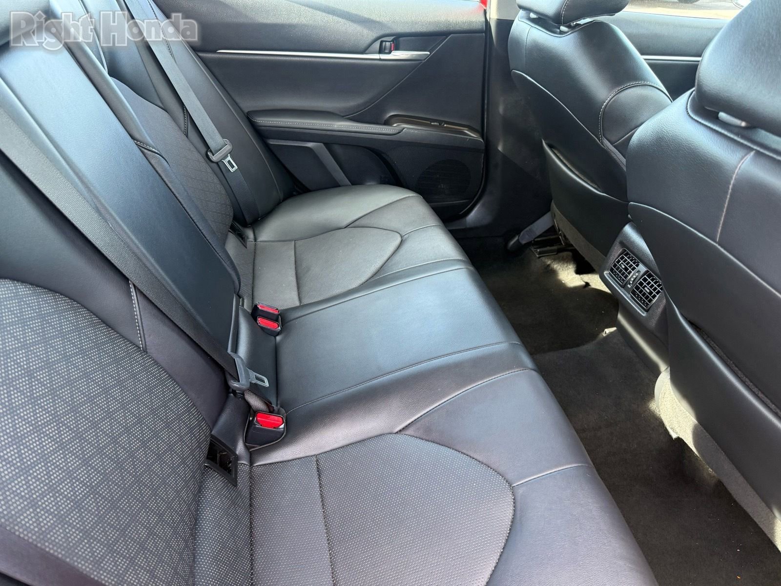Used 2023 Toyota Camry XSE FWD image 29