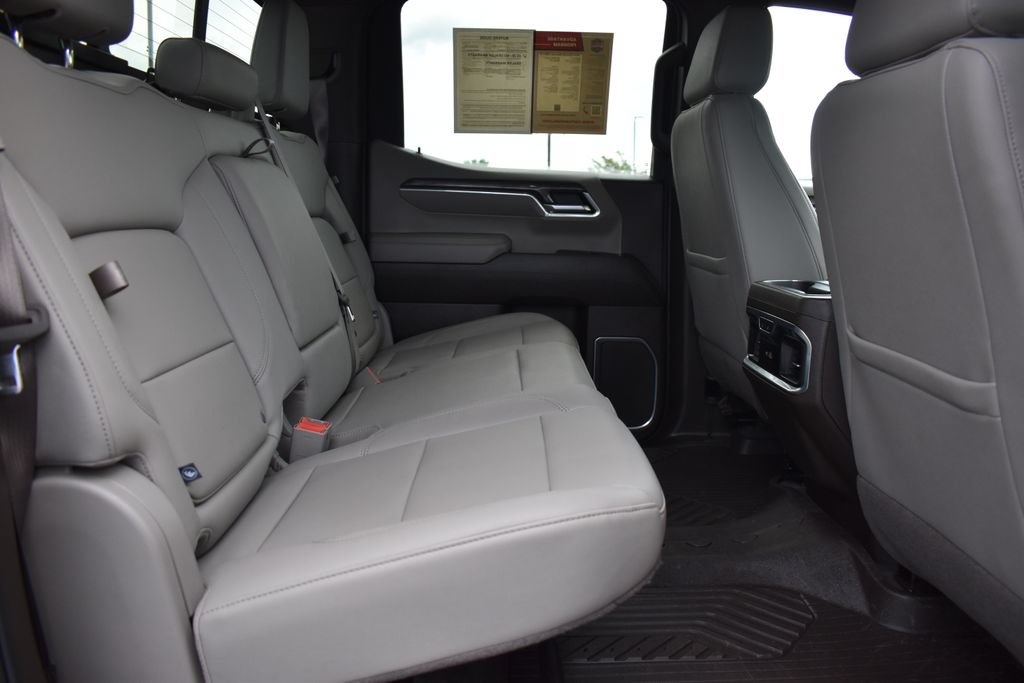 Used 2024 Chevrolet Silverado 1500 LTZ AWD/4WD image 16
