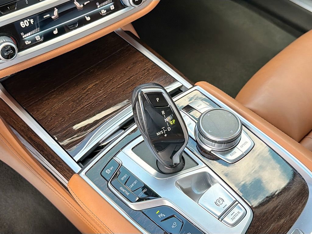 Used 2020 BMW 740i w/ Premium Package image 29