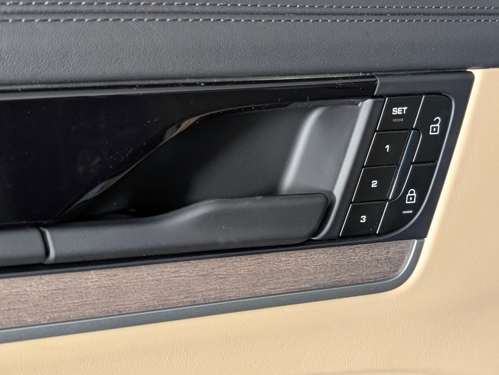 New 2026 Porsche Cayenne Coupe image 27