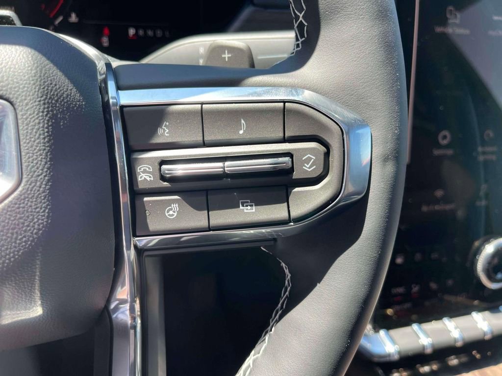 New 2026 GMC Acadia Denali Ultimate w/ LPO, Floor Liner Package image 28