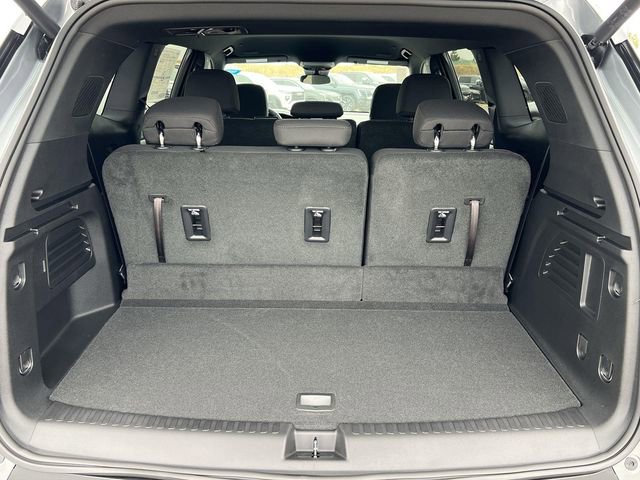 New 2025 GMC Acadia Elevation FWD image 22