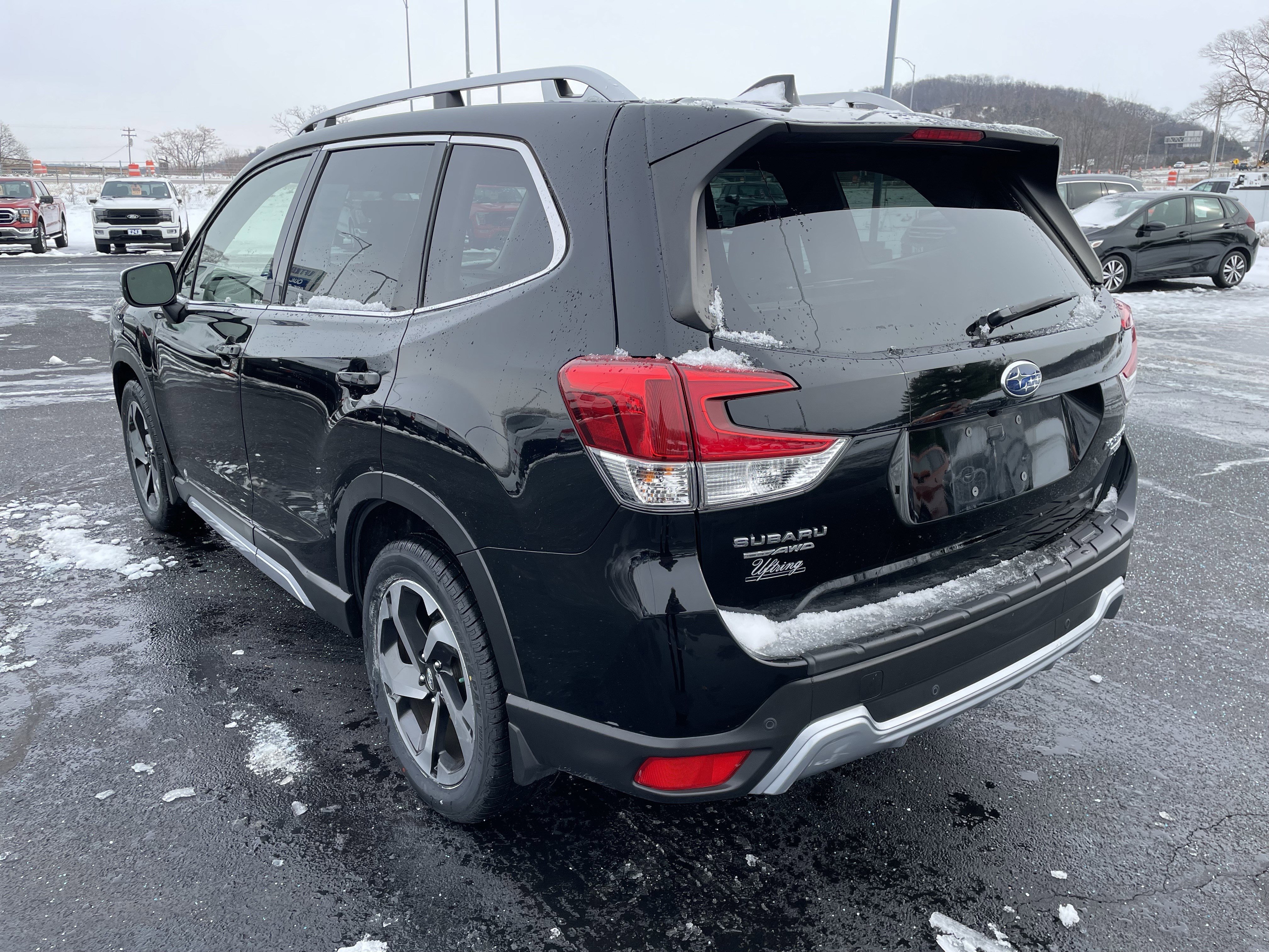 Used 2022 Subaru Forester Touring w/ Popular Package #2 image 3