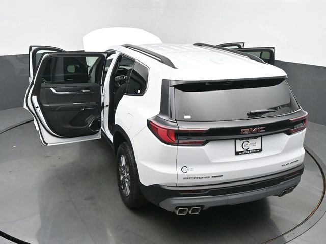 Certified 2026 GMC Acadia Elevation w/ LPO, Floor Liner Package AWD/4WD image 64