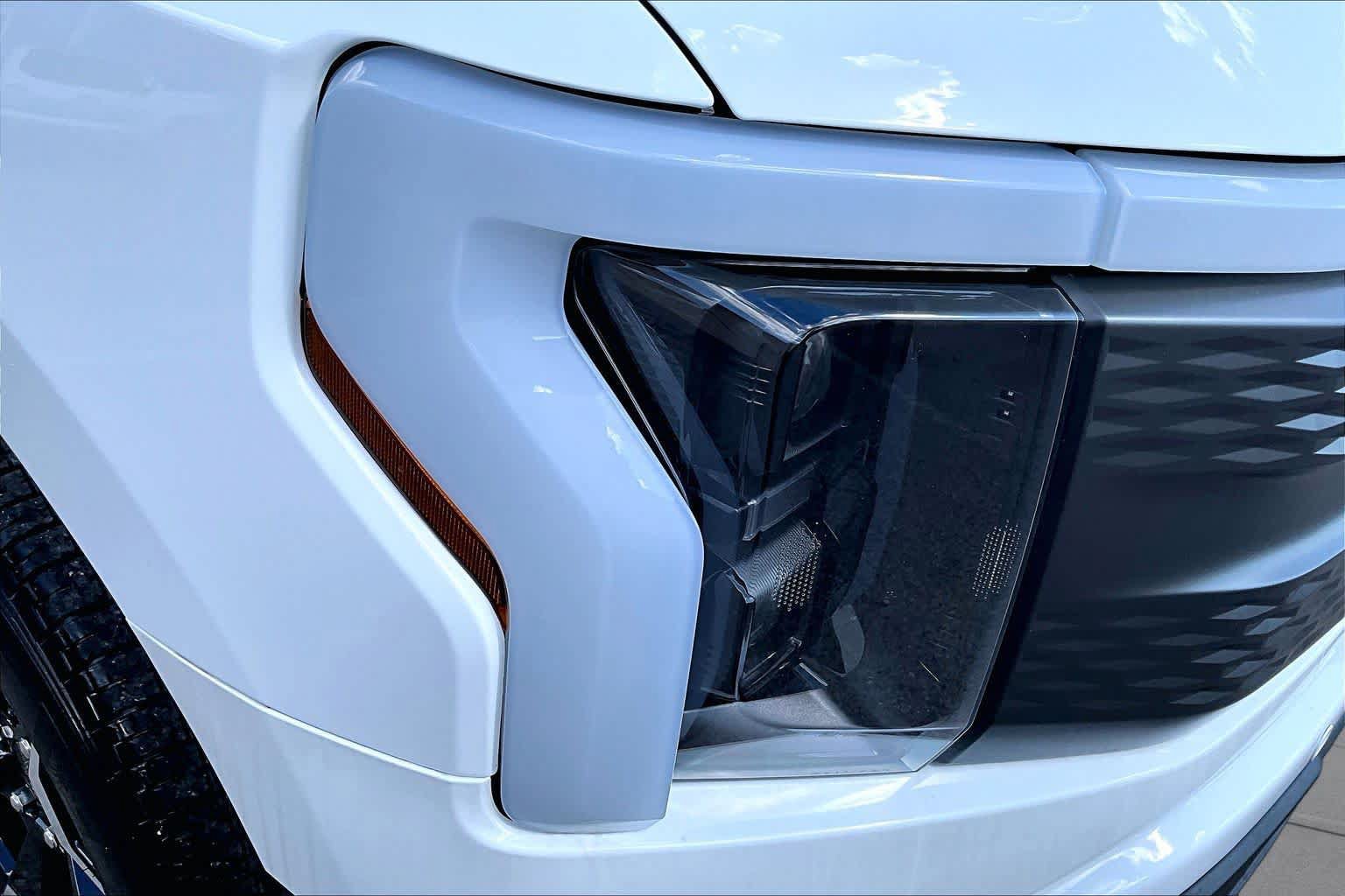 Used 2023 Ford F150 Lightning XLT AWD/4WD image 26