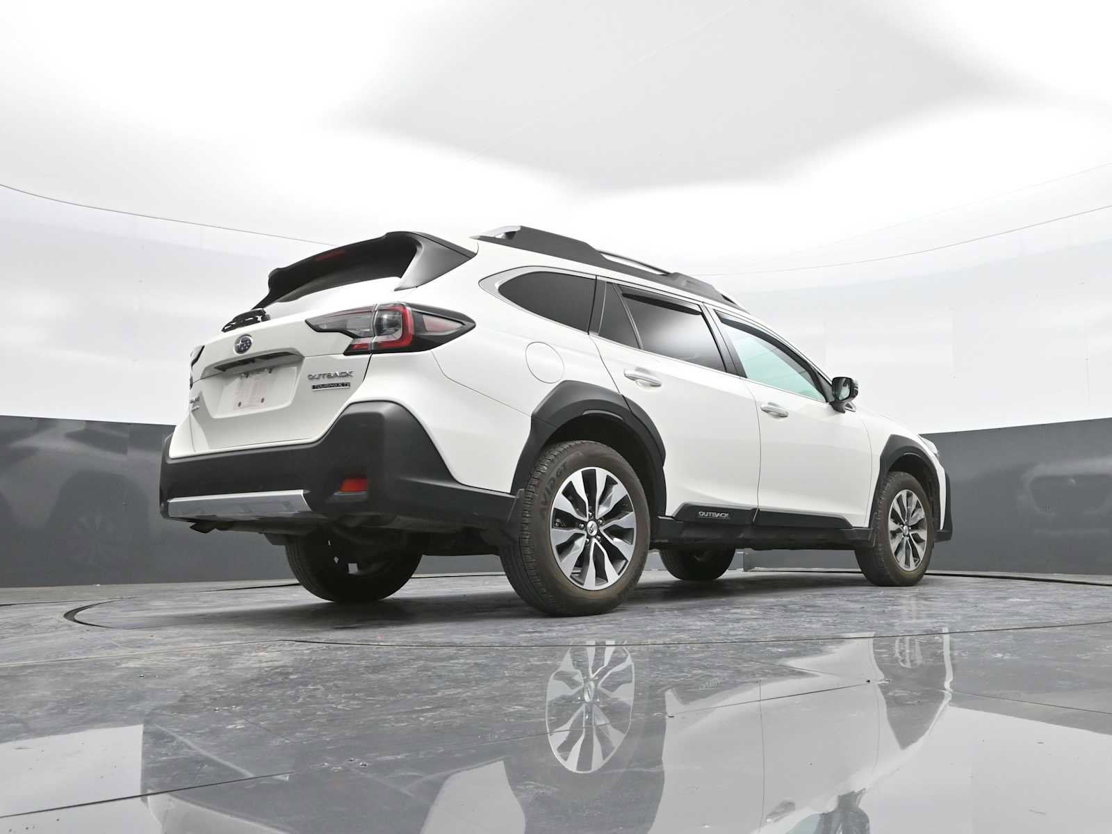 Used 2023 Subaru Outback Touring XT image 38
