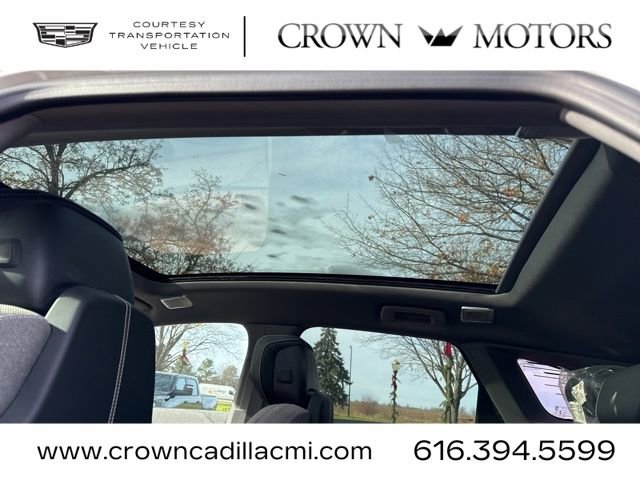 Used 2025 Cadillac Optiq Luxury 1 w/ LPO, Floor Liner Package image 17