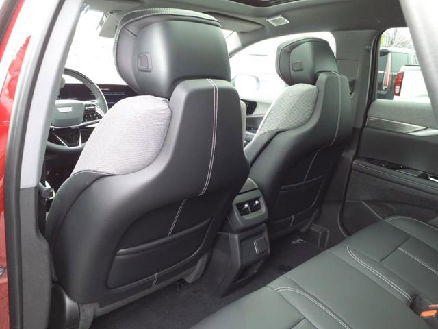 New 2025 Cadillac Optiq Sport 1 image 14