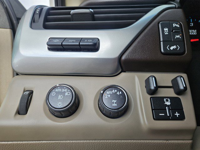 Used 2020 Chevrolet Tahoe Premier w/ Max Trailering Package image 16