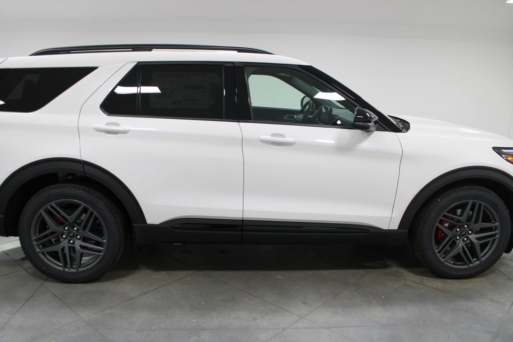 New 2026 Ford Explorer ST image 10