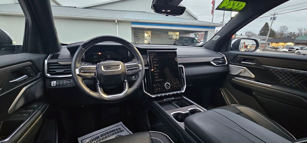 Used 2024 GMC Acadia Denali w/ Super Cruise Package image 9