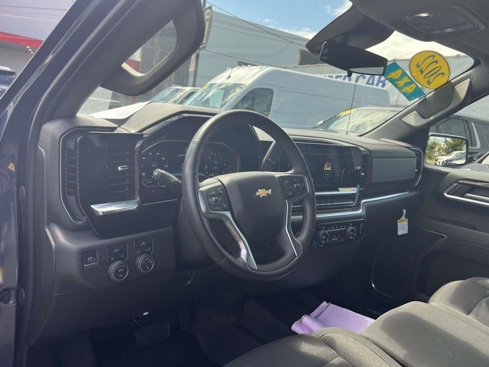 Used 2022 Chevrolet Silverado 1500 LT image 21
