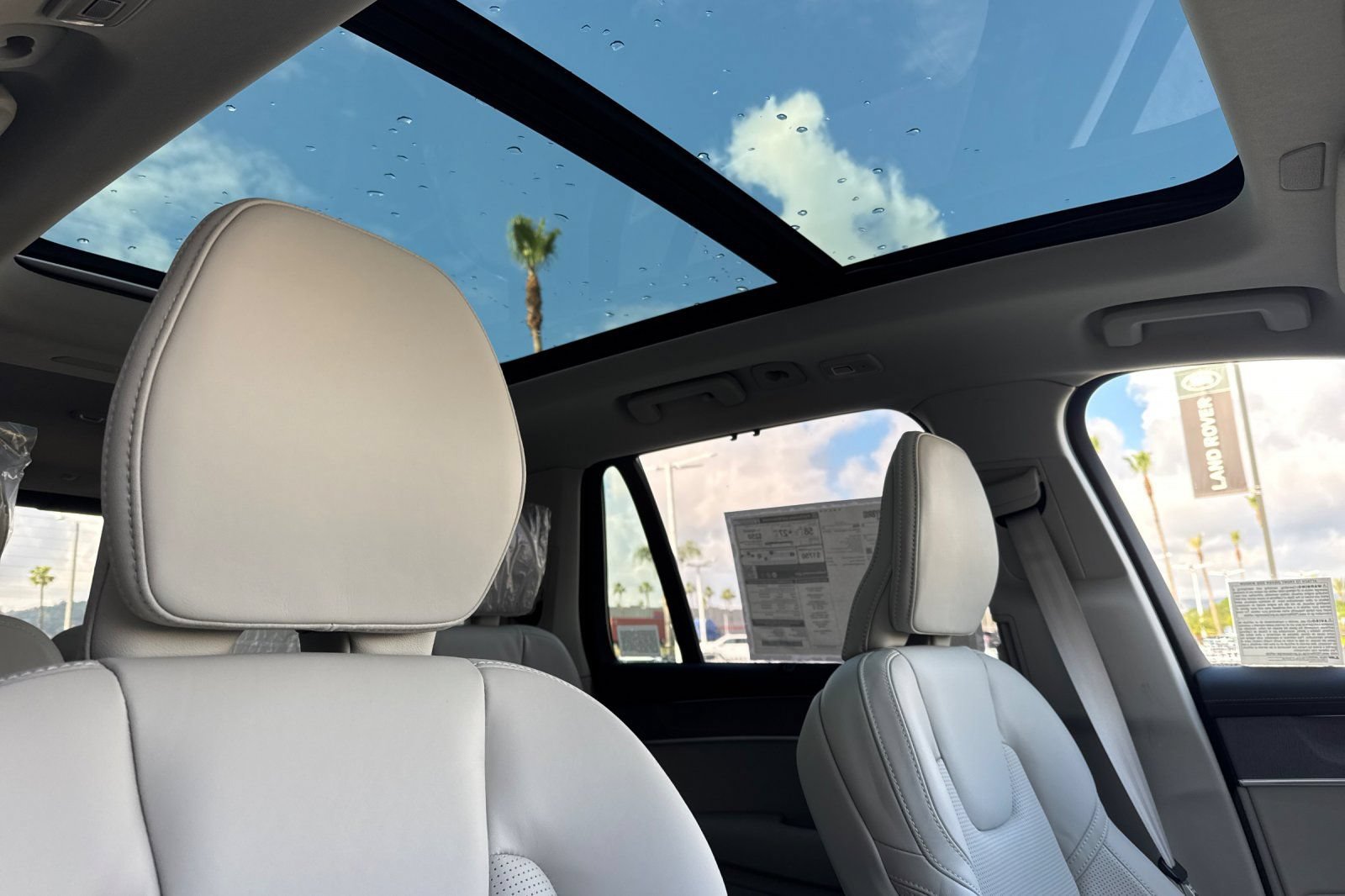 New 2026 Volvo XC90 T8 Ultra w/ Protection Package Premier AWD/4WD image 17
