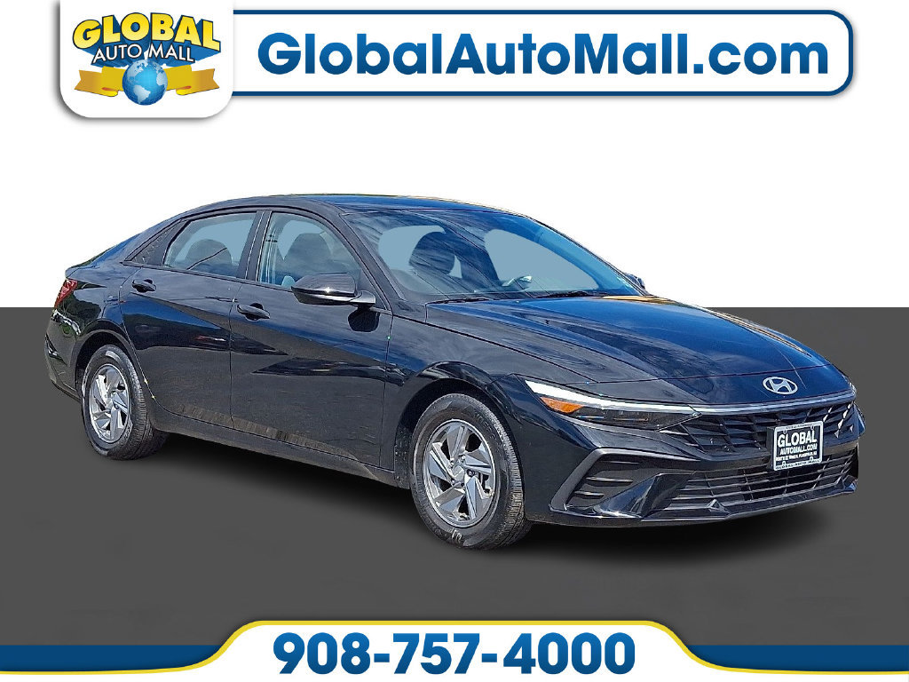 Used 2024 Hyundai Elantra SE
