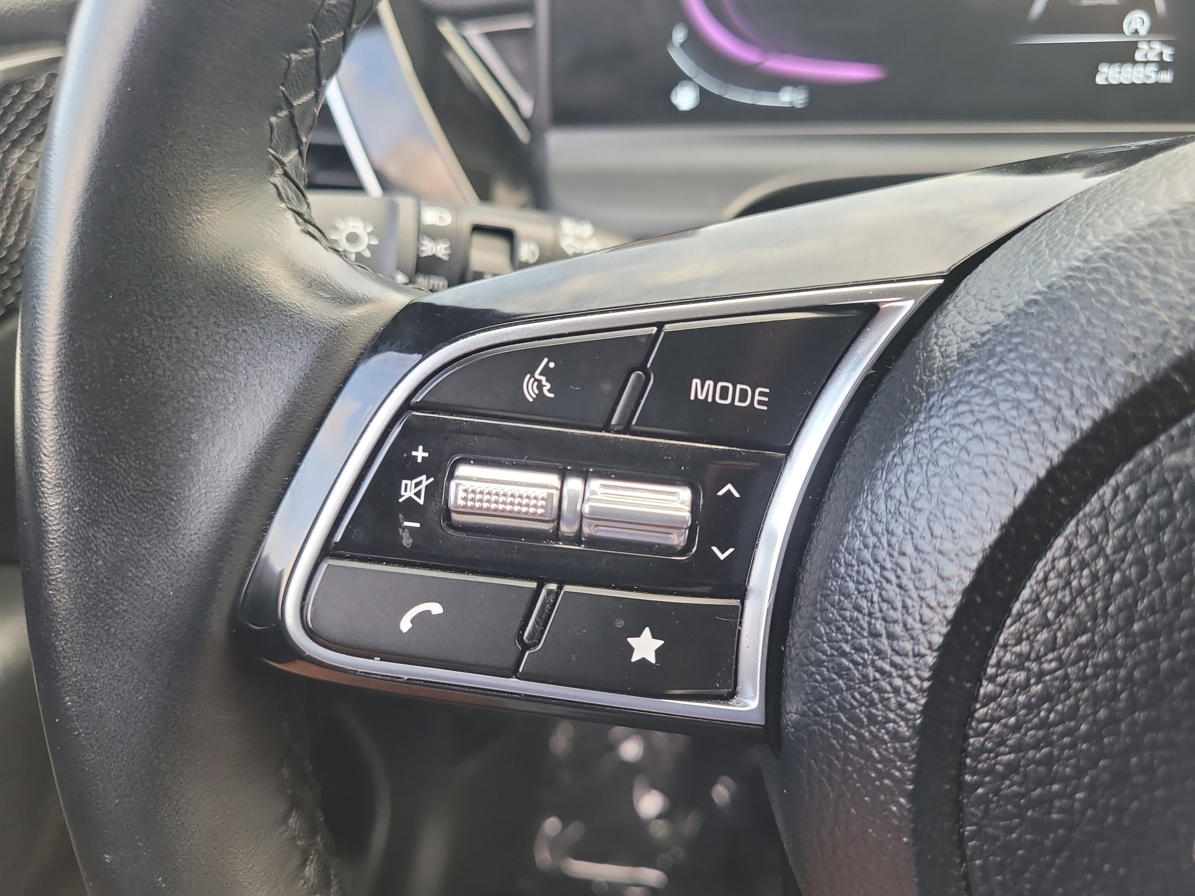 Used 2025 Kia Seltos S FWD image 29