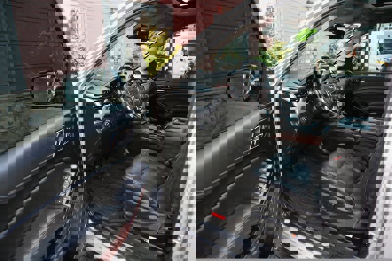 Used 2020 GMC Yukon SLT image 8