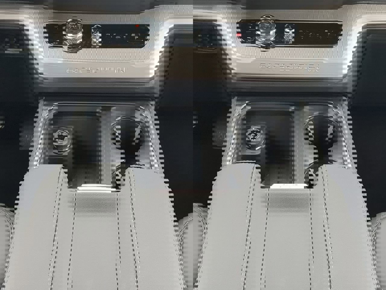 New 2026 Ford Expedition Active image 17