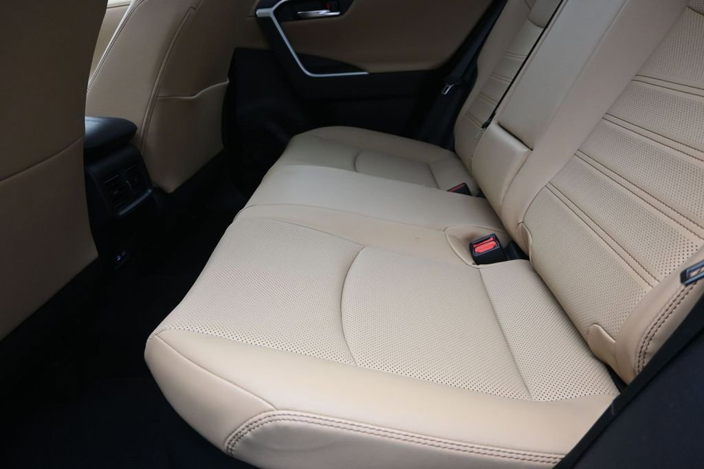 Used 2025 Toyota RAV4 Limited AWD/4WD image 16