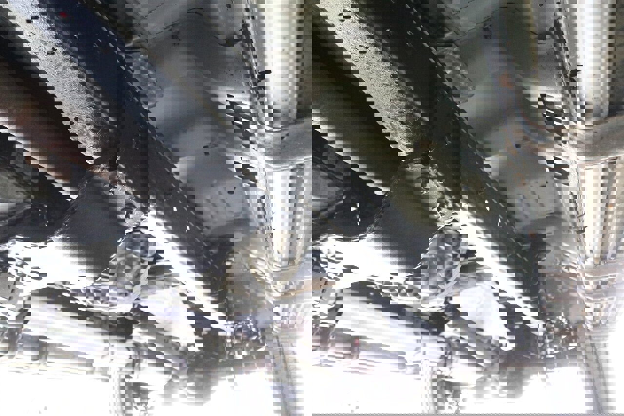 Used 2001 Ford Excursion Limited image 25