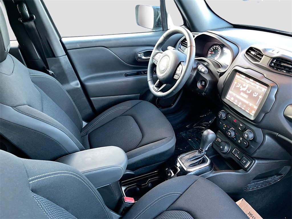 Used 2022 Jeep Renegade Altitude w/ Convenience Group image 24