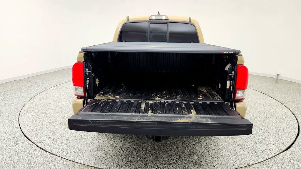 Used 2016 Toyota Tacoma TRD Sport w/ Towing Package image 22