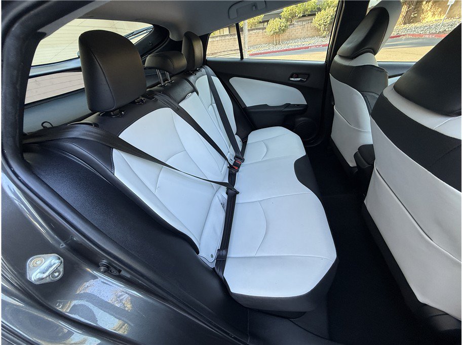 Used 2016 Toyota Prius Three Touring FWD image 20
