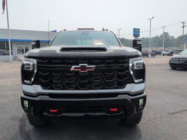 Used 2026 Chevrolet Silverado 2500 ZR2 w/ LPO, Dark Essentials Package AWD/4WD image 14