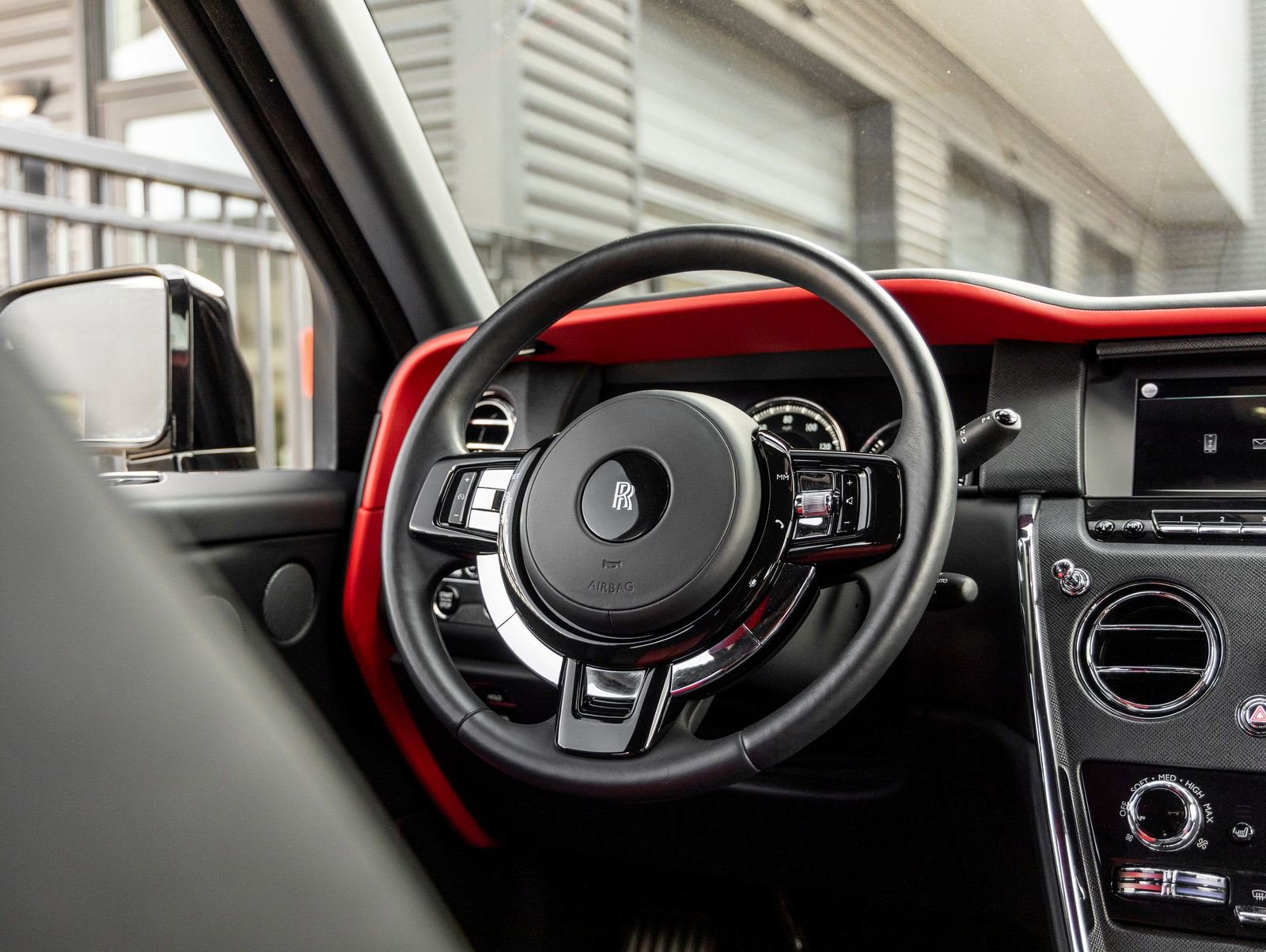 Certified 2023 Rolls-Royce Cullinan w/ Dark Exterior Package image 48