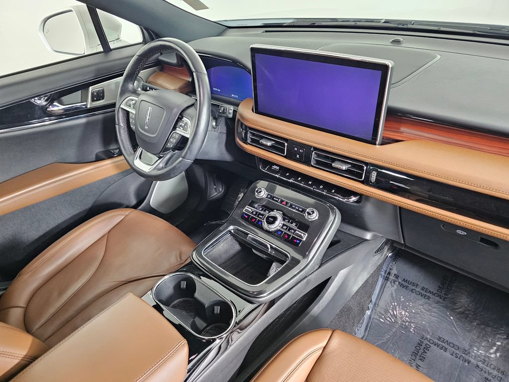 Certified 2022 Lincoln Nautilus Reserve w/ Equipment Group 202A AWD/4WD image 11