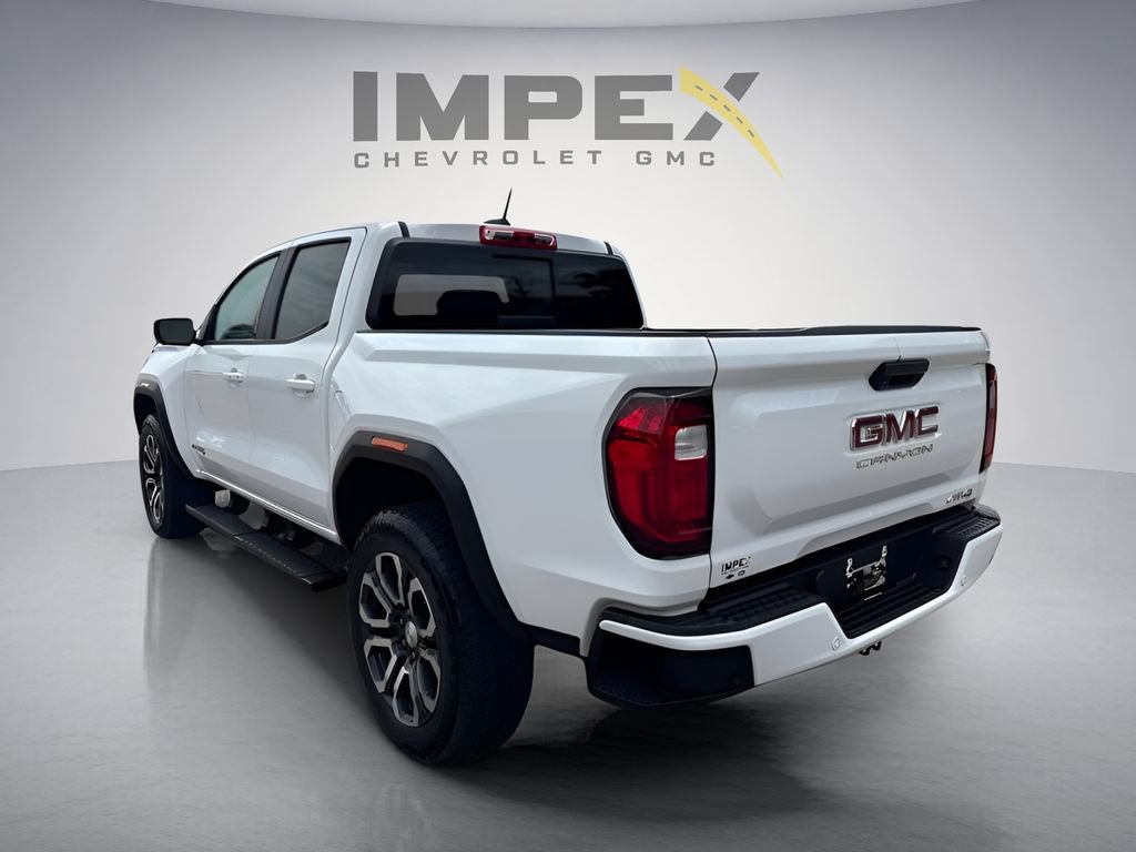 Used 2024 GMC Canyon AT4 w/ AT4 Premium Package AWD/4WD image 3
