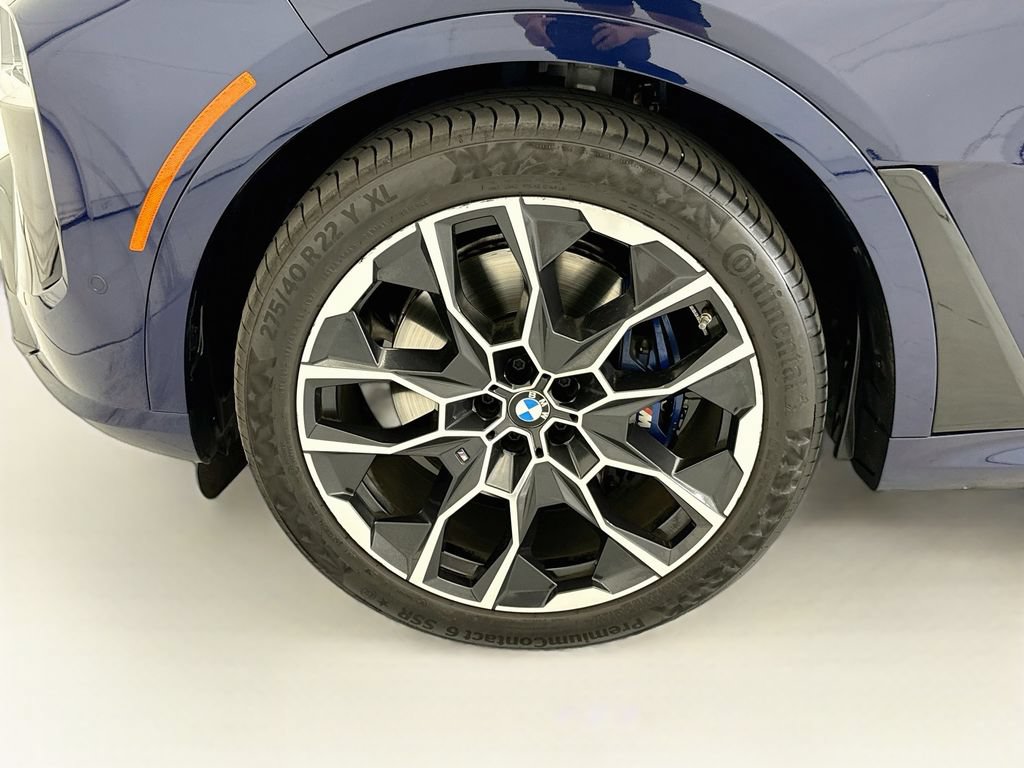 Certified 2026 BMW X7 xDrive40i w/ M Sport Package AWD/4WD image 29