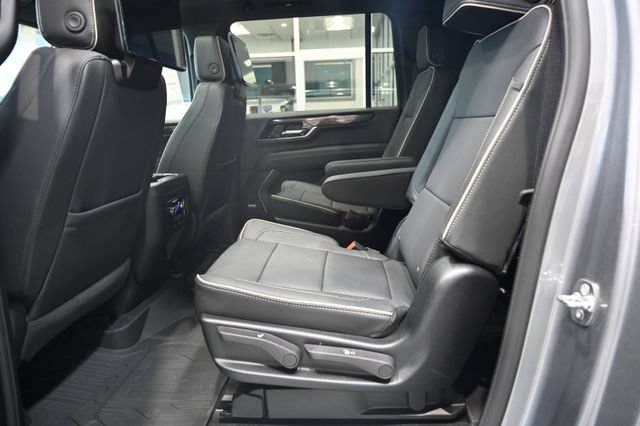 New 2026 GMC Yukon XL Elevation w/ Elevation Premium Package AWD/4WD image 11