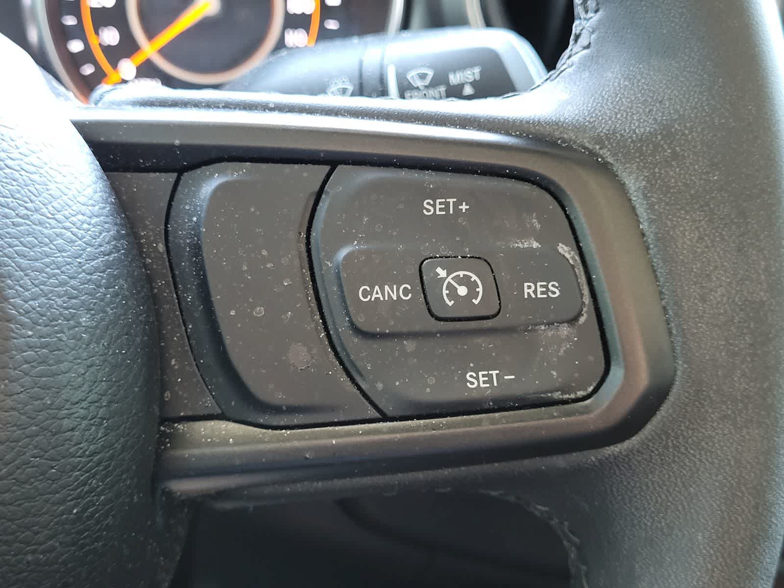 Used 2023 Jeep Gladiator Sport AWD/4WD image 18