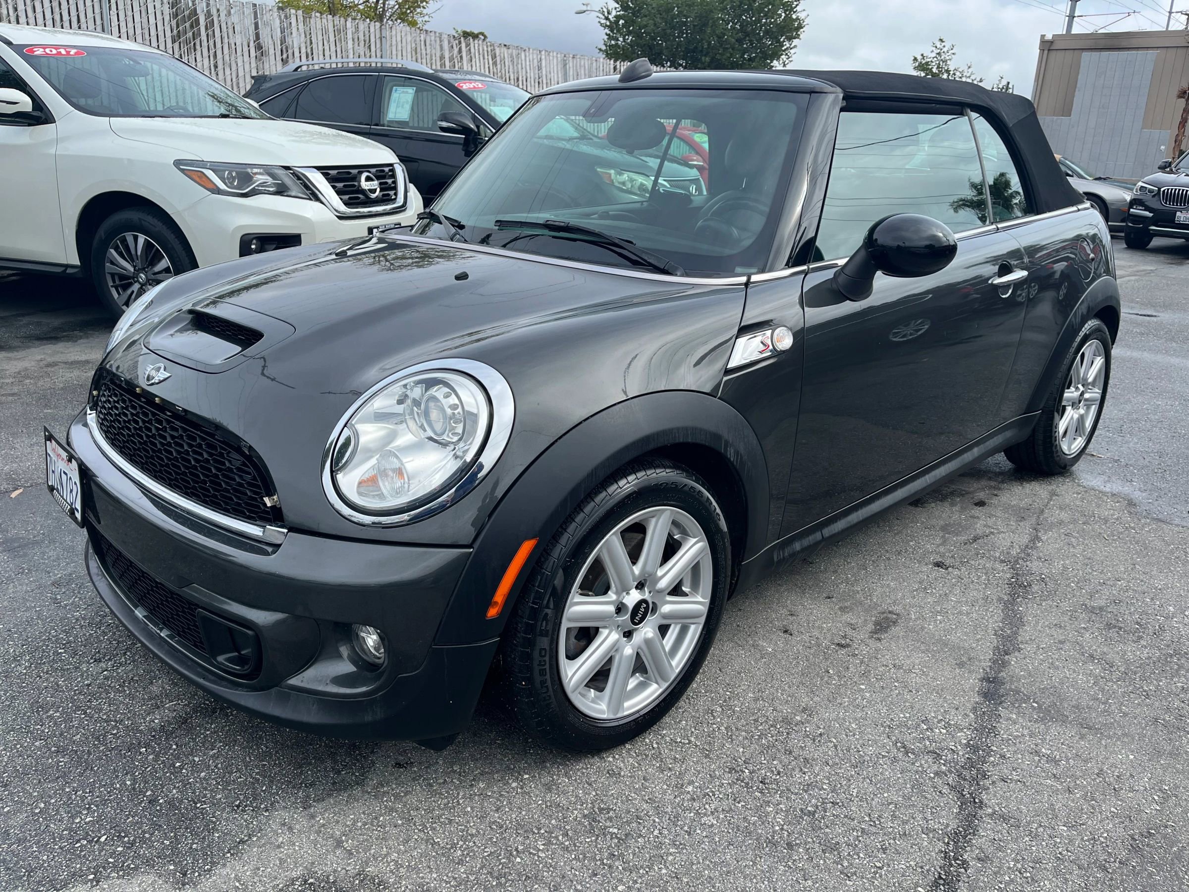 Used 2015 MINI Cooper S image 2