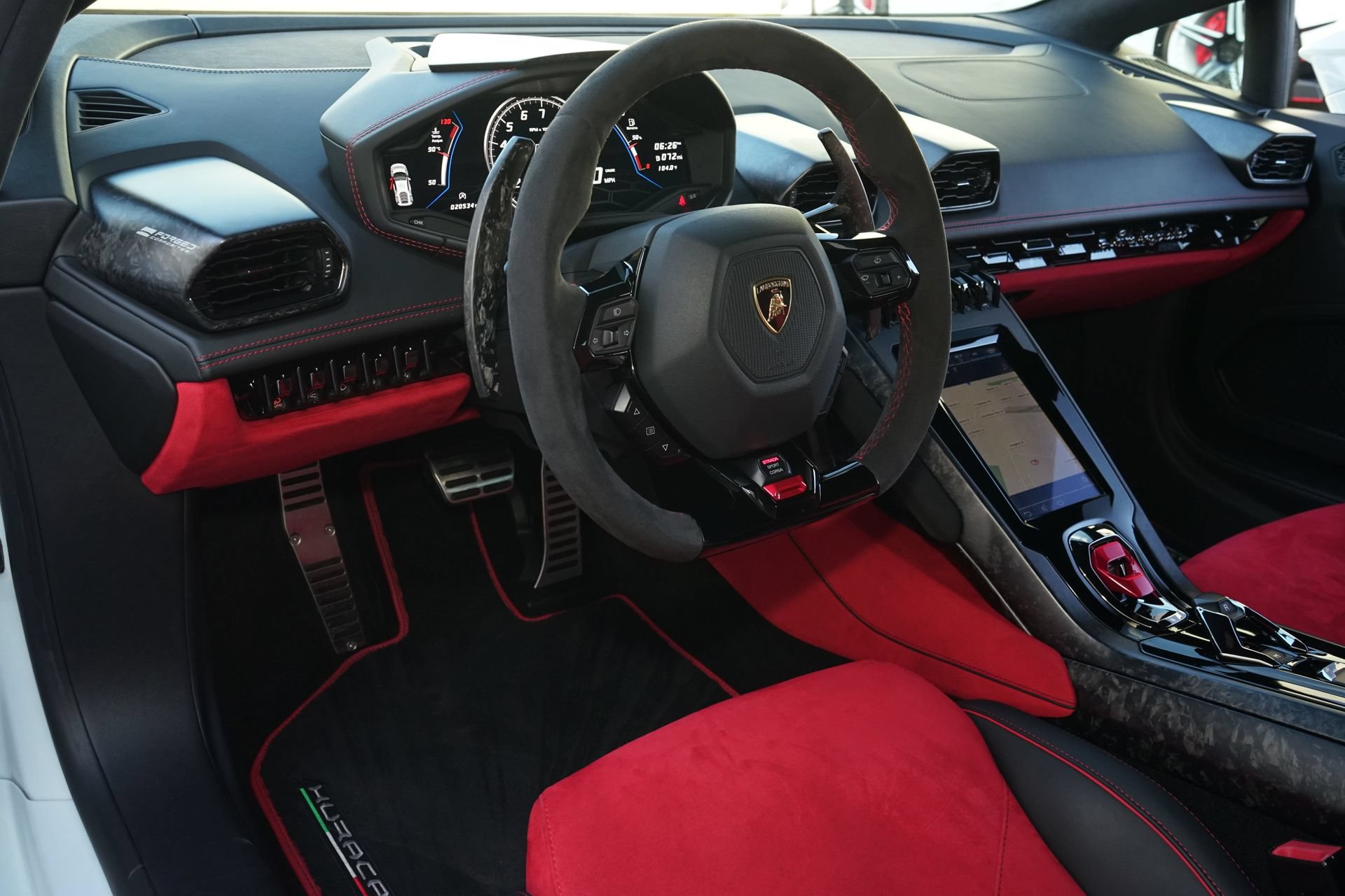 Used 2020 Lamborghini Huracan EVO AWD/4WD image 3