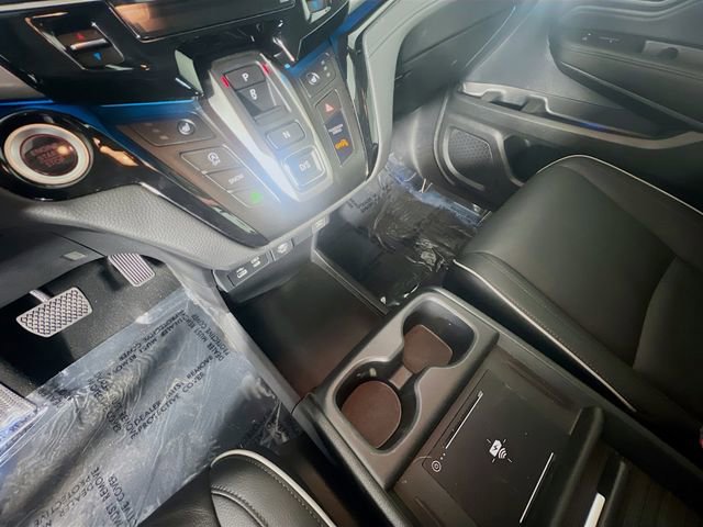 Used 2025 Honda Odyssey Touring image 25