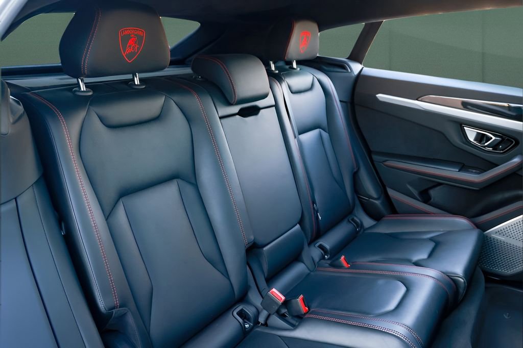 Used 2023 Lamborghini Urus S image 27