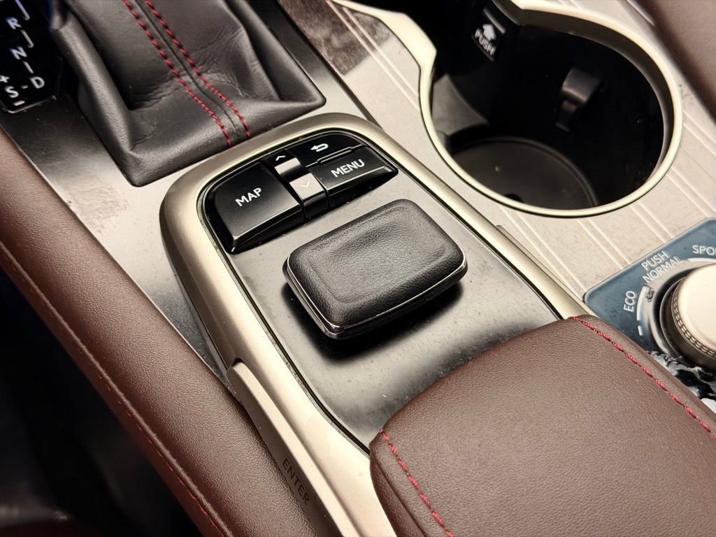 Used 2017 Lexus RX 450h AWD image 18