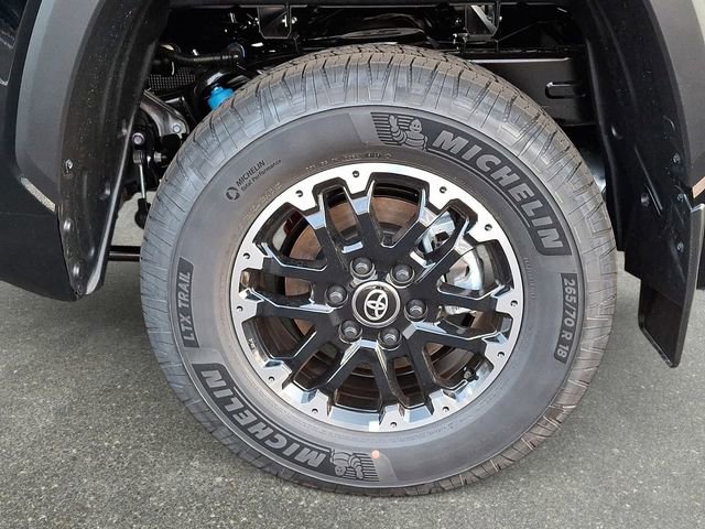 New 2026 Toyota Tundra SR5 AWD/4WD image 5